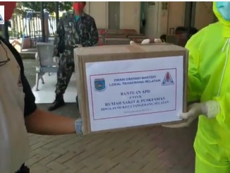 Bantuan APD dari ORARI Lokal Tangerang Selatan